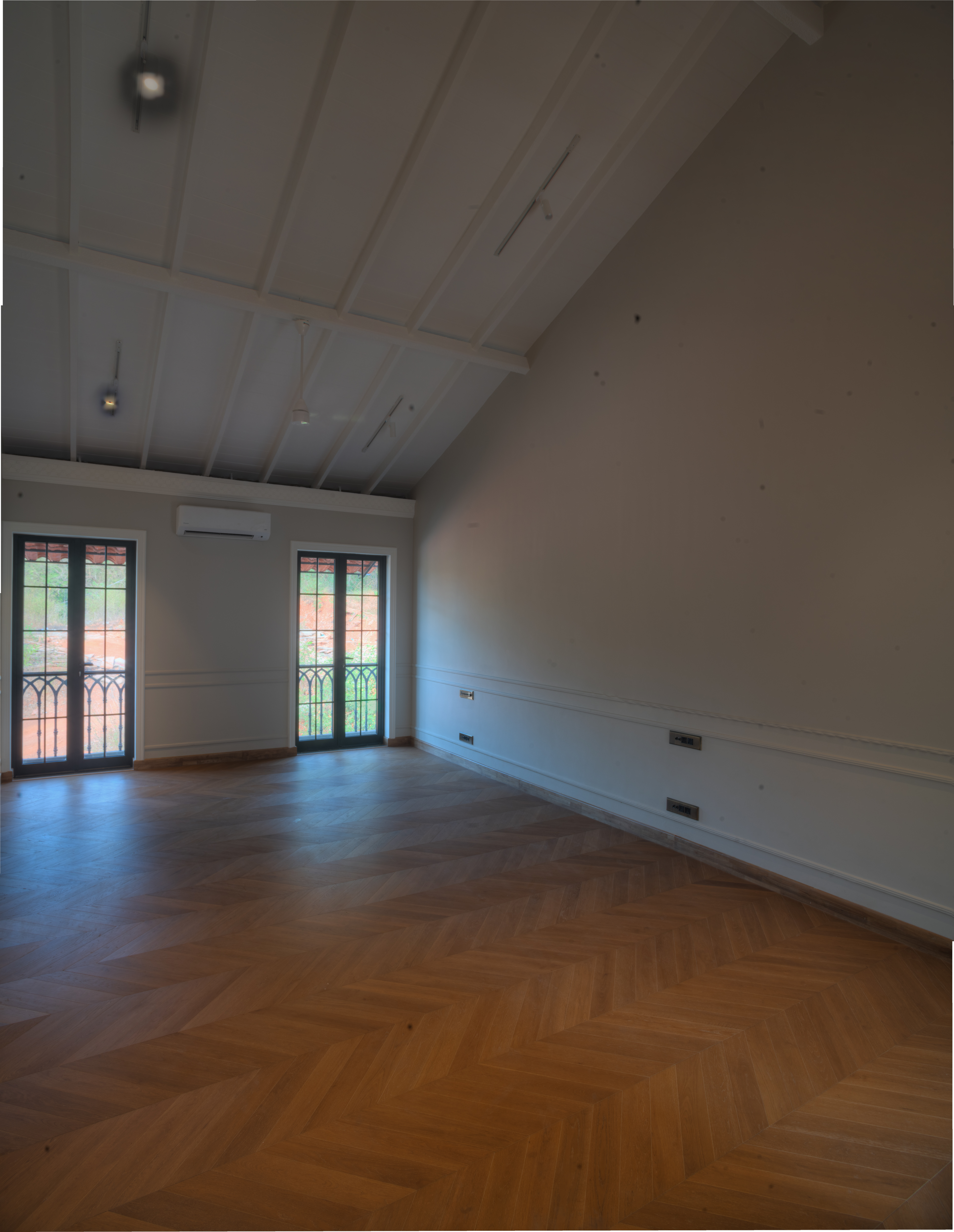 The same bedroom, empty as photographed.